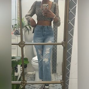 Hollister Light Wash Ultra High Rise Mom Jeans